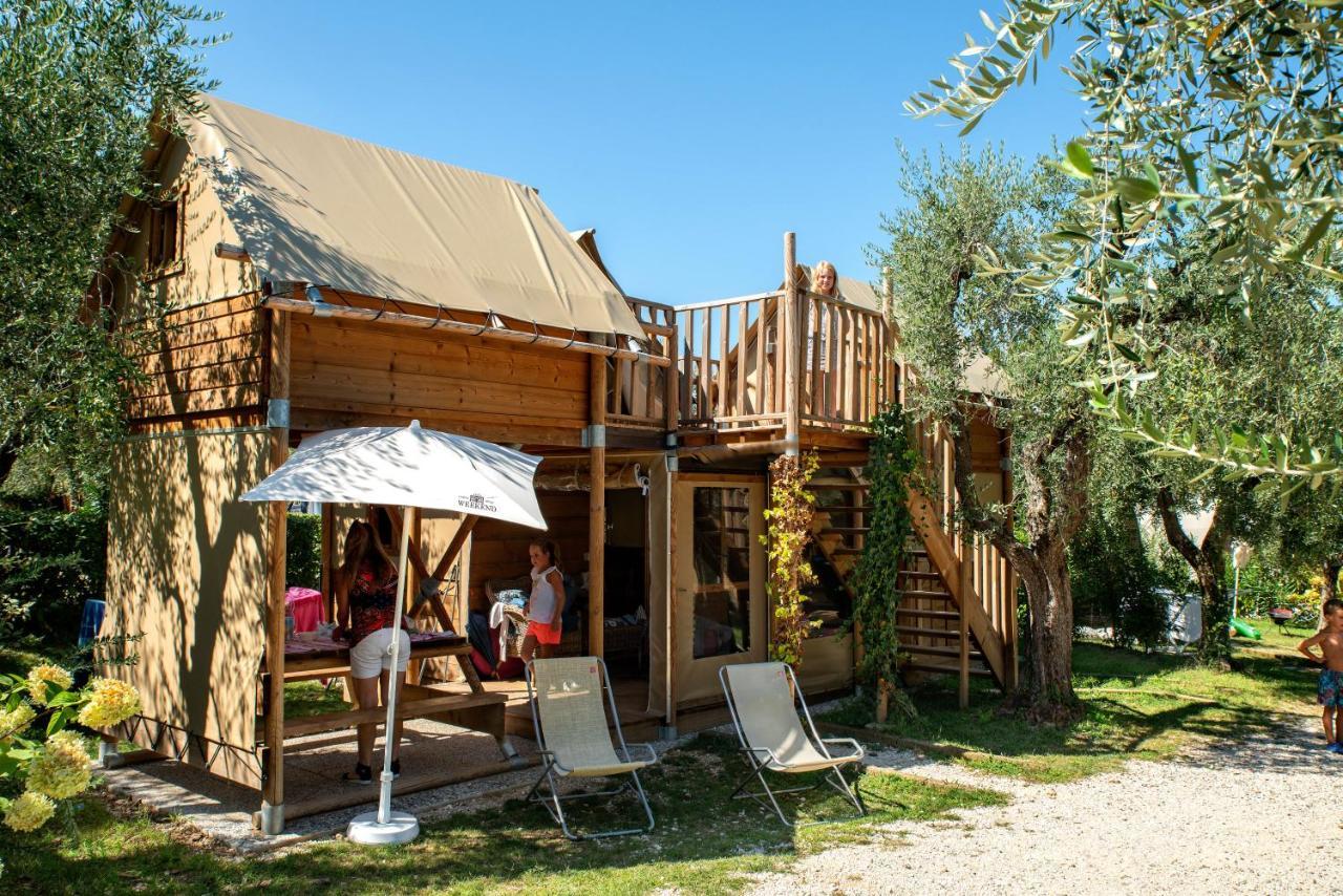 Weekend Glamping Resort サン・フェリーチェ・デル・ベナーコ エクステリア 写真